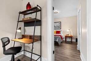 1 bedroom, desk, free WiFi, bed sheets