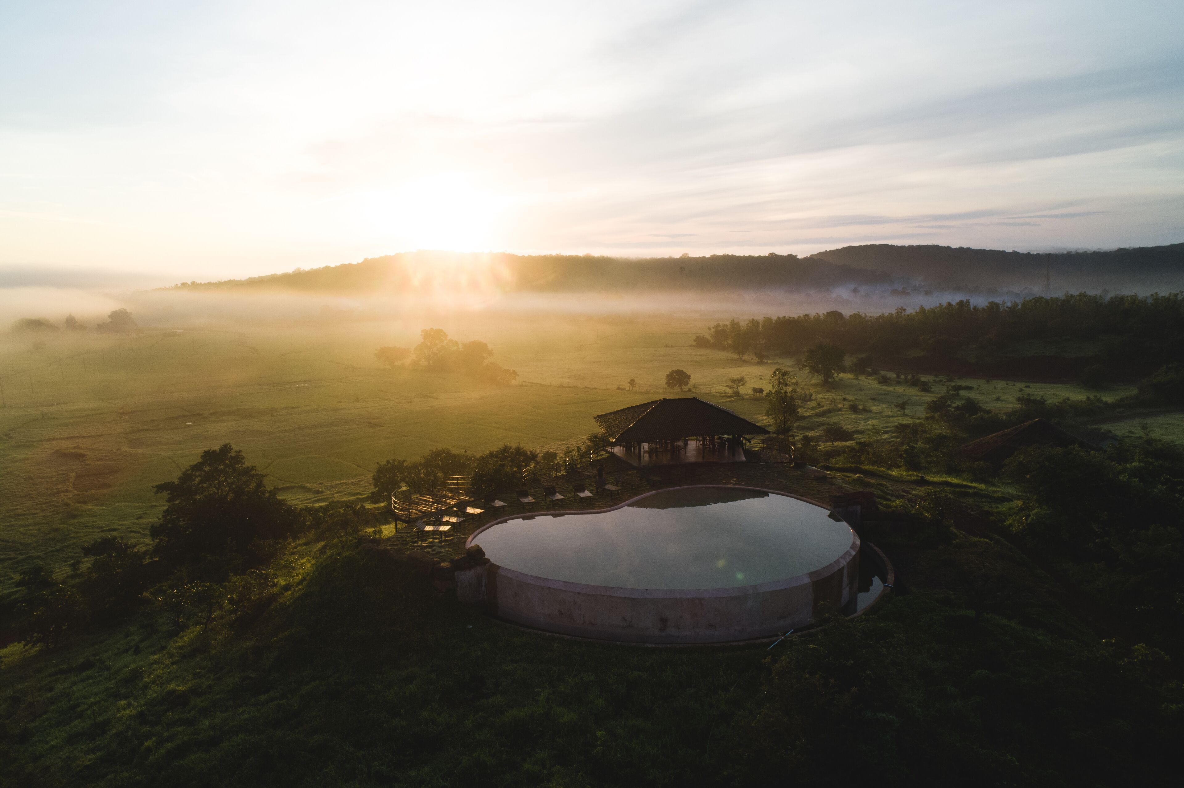 Piscina de vora infinita