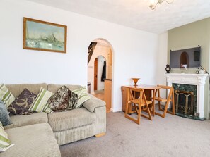 Living area - 21 Crossways (Clacton-on-Sea)