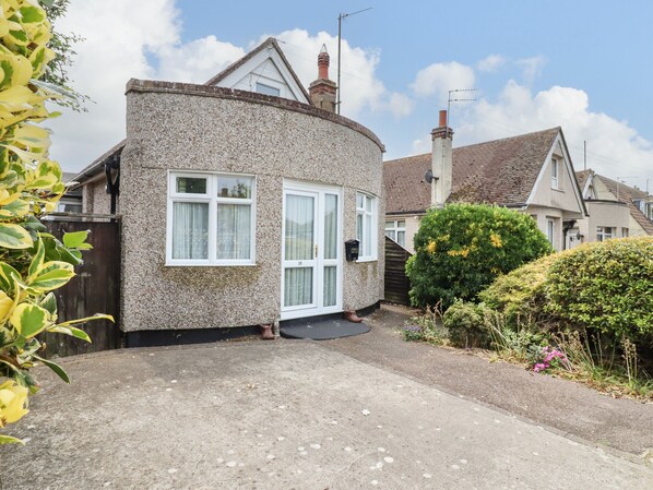 Cottage | Exterior - 21 Crossways (Clacton-on-Sea)
