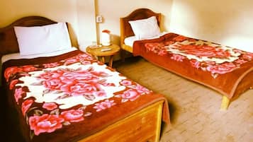 Standard Double Room | Iron/ironing board, free WiFi, bed sheets