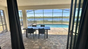 Outdoor pool - Beautiful 4 Bedroom Home With Pool Overlooking Lake Views (Haines city)