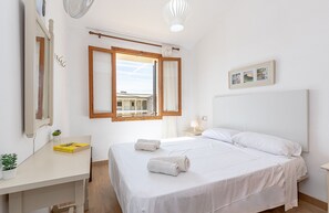 2 habitaciones, tabla de planchar con plancha y wifi gratis 