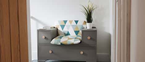 Cottage | Interior