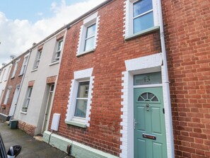 Exterior - 13 Oxford Street (Exeter)