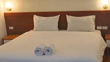 Room | Free WiFi, bed sheets