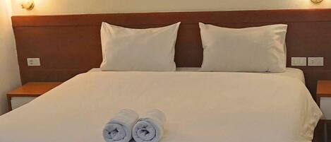 Room | Free WiFi, bed sheets