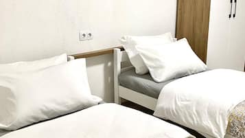 Habitación familiar doble | Escritorio y wifi gratis