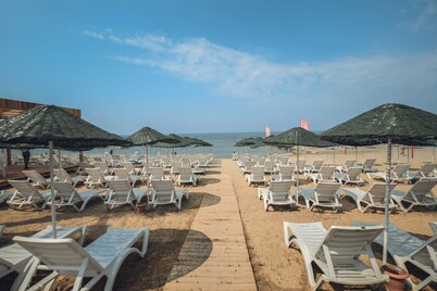 Ramira Beach Hotel