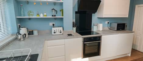 Fridge, dishwasher, electric kettle, toaster