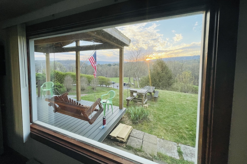 Sunset Lodge on River Mountain, just off of PA26 between Everett & Raystown Lake