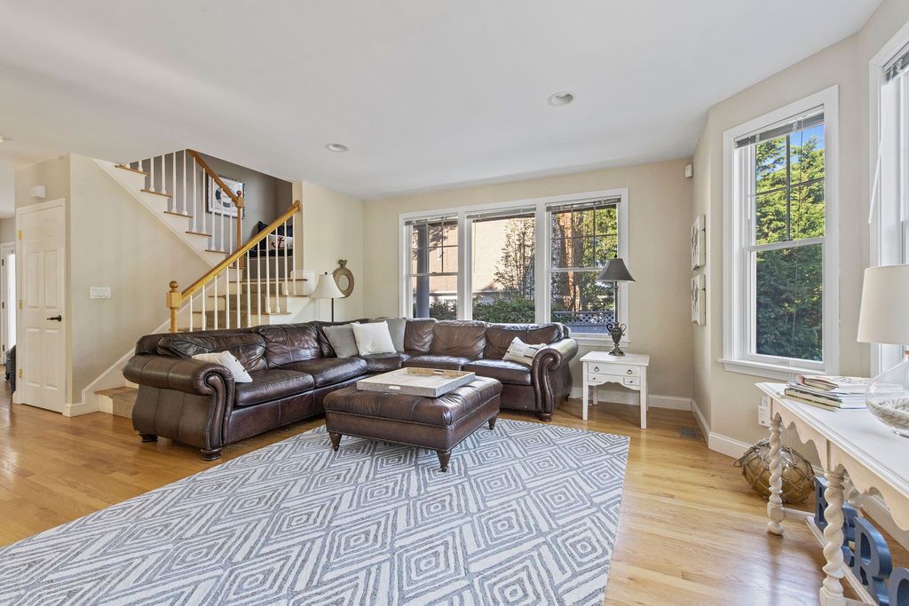 Escape to Summer by the Sea * Luxury New Seabury Retreat