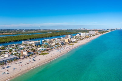 6/6 for 12+ Big Heated Pool w/ Tiki Bar-BBQ-Beach