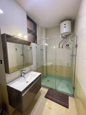 Standard Apartment | Bathroom | Towels - Rankset Guesthouse apartment (Addis Ababa)