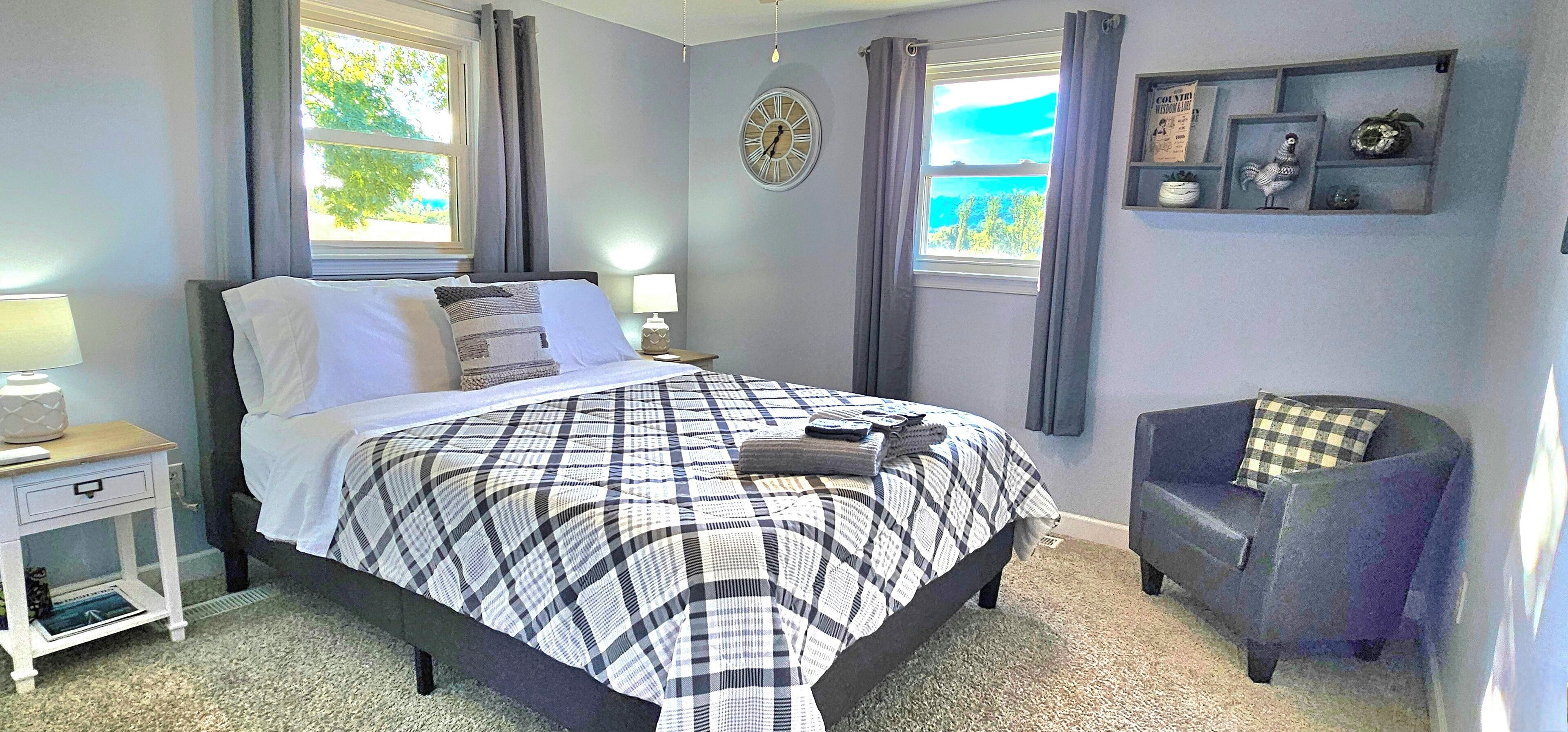 3 habitaciones, escritorio, wifi gratis y ropa de cama 