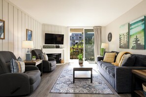 Televisión, chimenea y tenis de mesa 