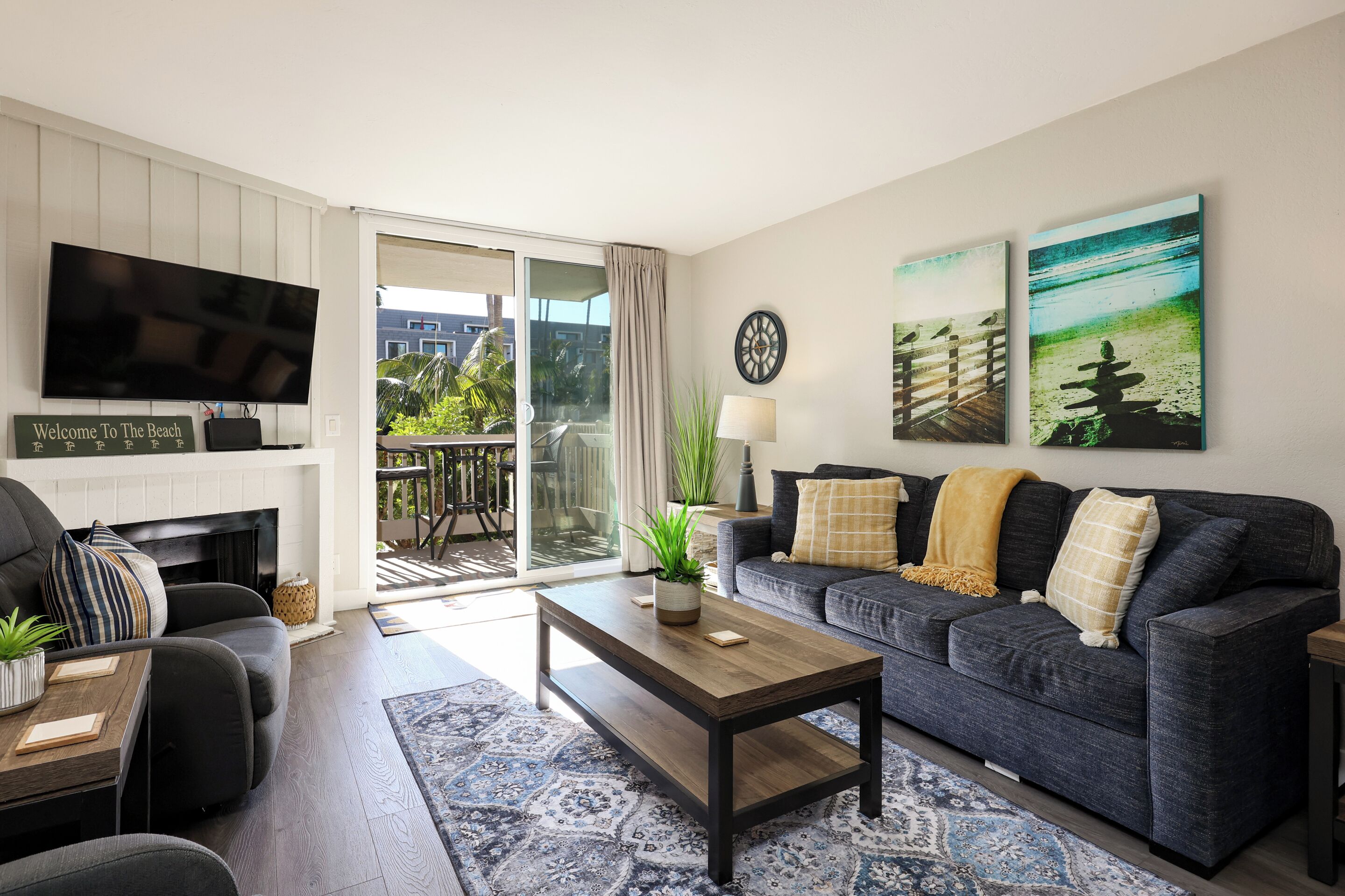 Televisión, chimenea y tenis de mesa 