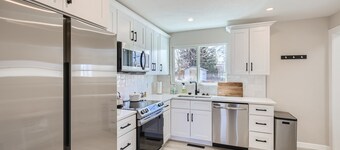 Centrally Located Lakewood Duplex - Large Fenced Yard - Family Retreat