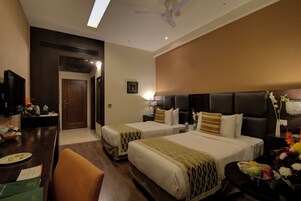 Habitación Premier | 1 dormitorio, ropa de cama de alta calidad, escritorio