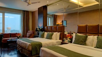 1 bedroom, premium bedding, desk, laptop workspace