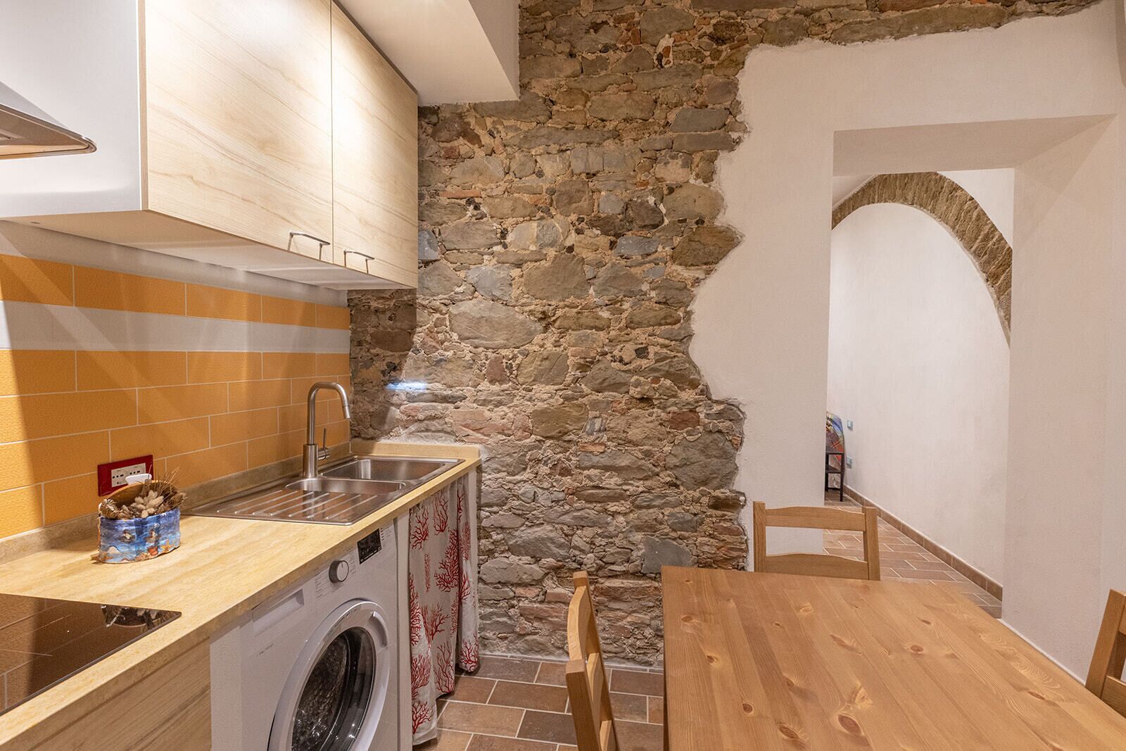 Apartment | Eigene Küche | Großer Kühlschrank, Mikrowelle, Herdplatte, Toaster