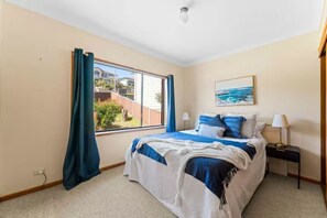 3 Schlafzimmer, Schreibtisch, Bügeleisen/Bügelbrett, kostenloses WLAN