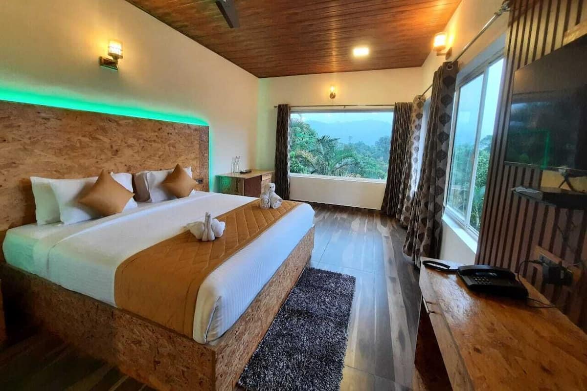 Quarto superior | Camas Select Comfort, escrivaninha, ferros/tábuas de passar roupa