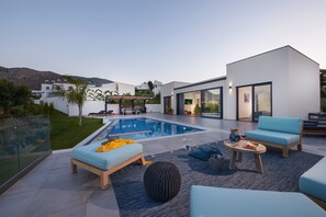 Utomhuspool