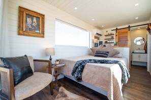 1 chambre, fer et planche à repasser, Wi-Fi, literie fournie