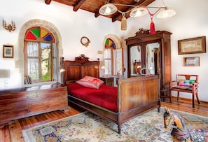 Minibar, individually decorated, individually furnished, free WiFi - Nassibe (Mylopotamos)