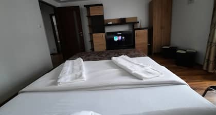 Nice and cozy Apartment/near Iulius Mall