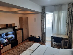 1 habitación, escritorio, wifi gratis y ropa de cama 