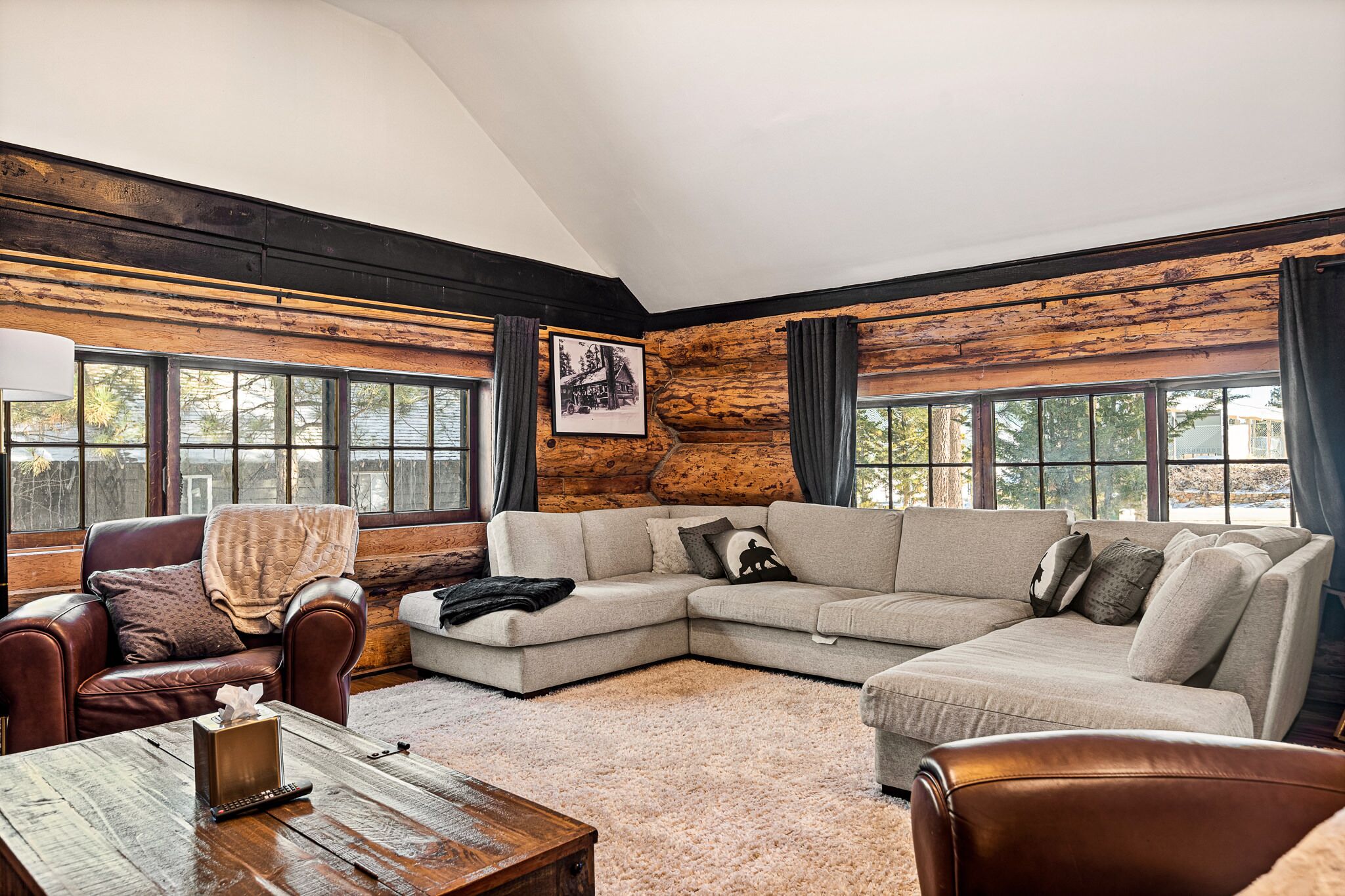 Summit Hideaway | Original Log Cabin