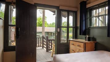 Cabin, 1 Queen Bed | 2 bedrooms, iron/ironing board, free WiFi, bed sheets