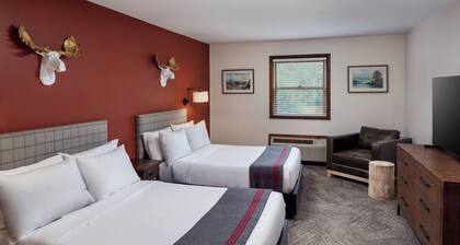 Lodge at Schroon Lake