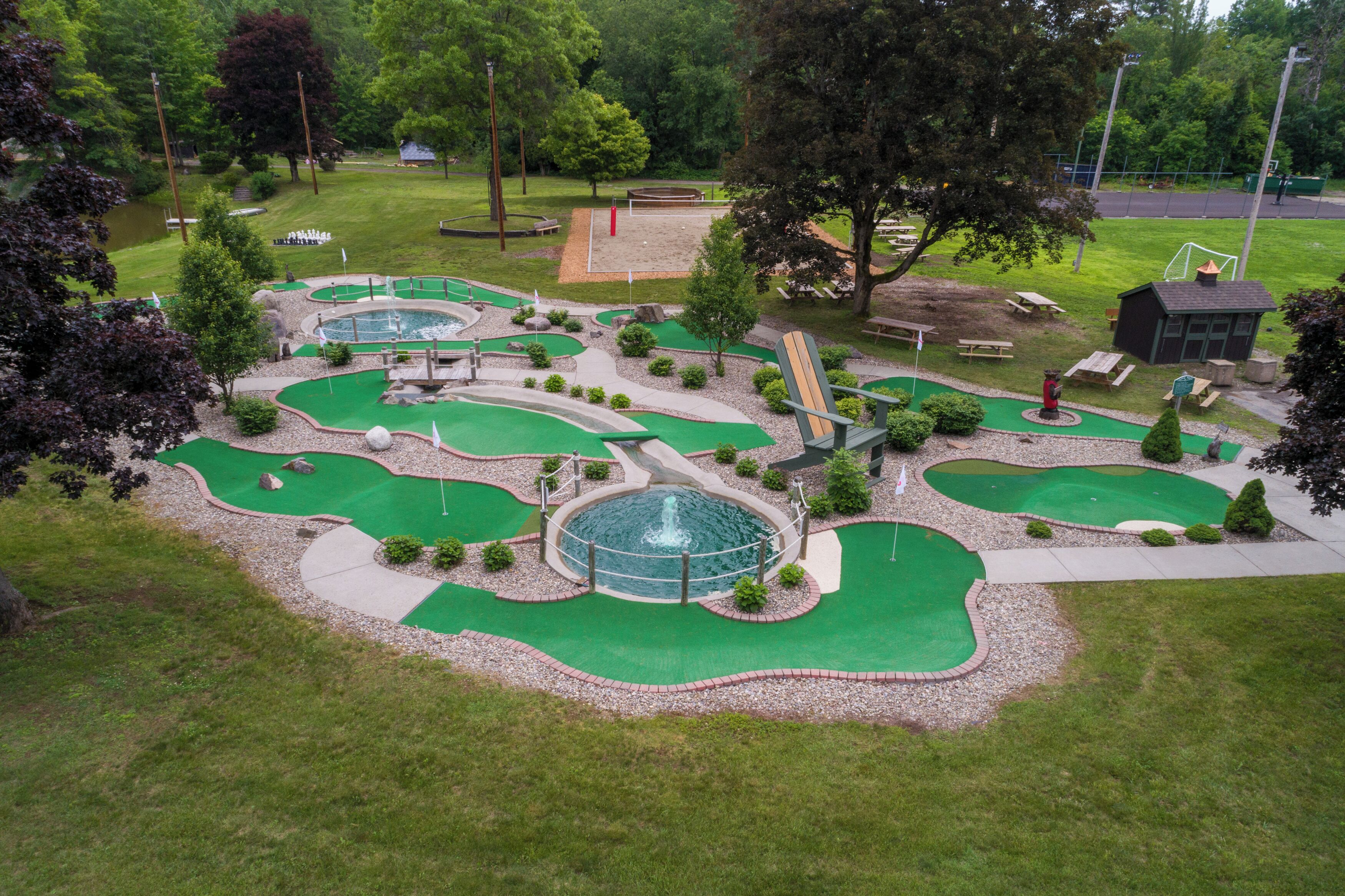 Mini-golf