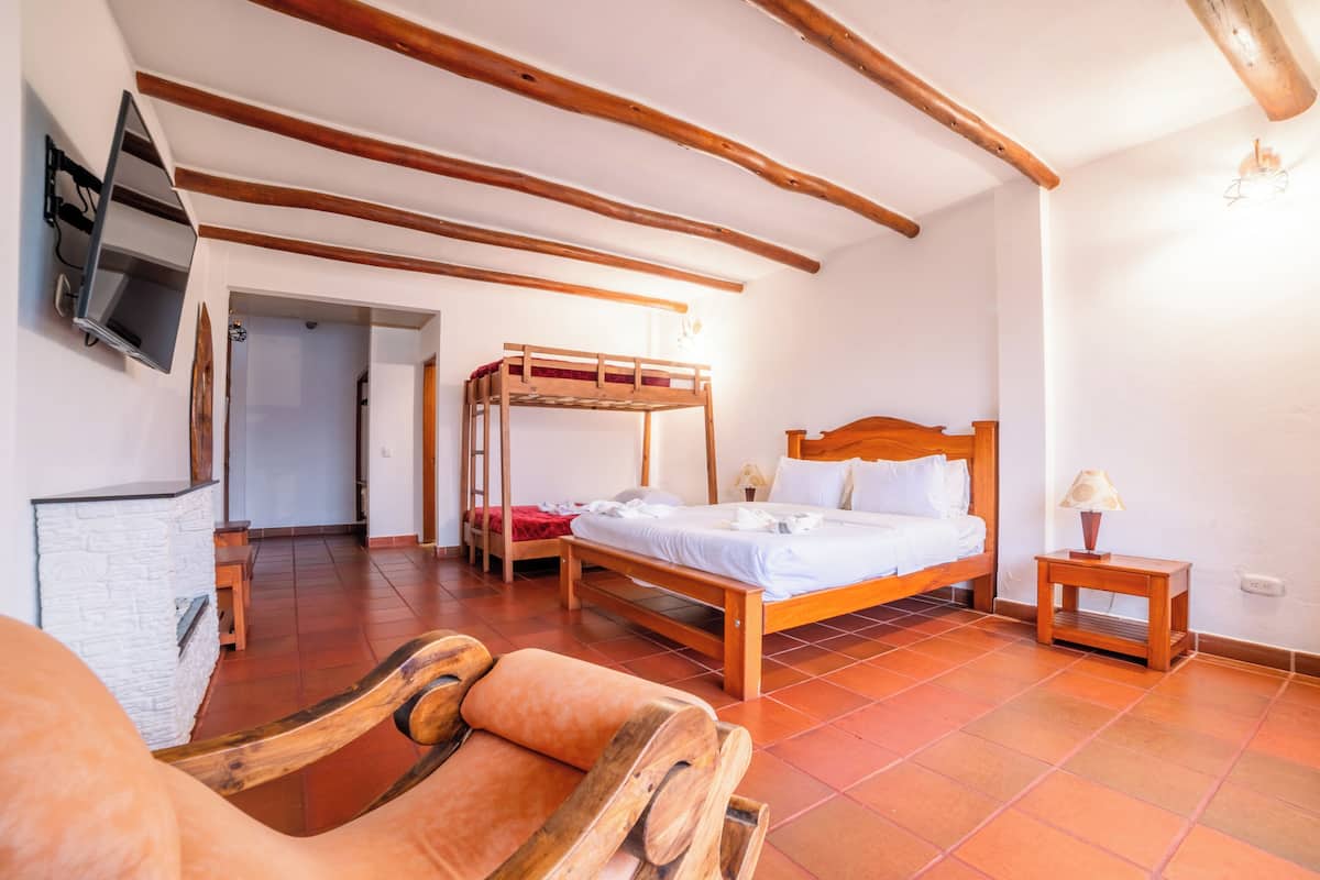 Habitación Cuadruple Estandar | Pemandangan balkoni