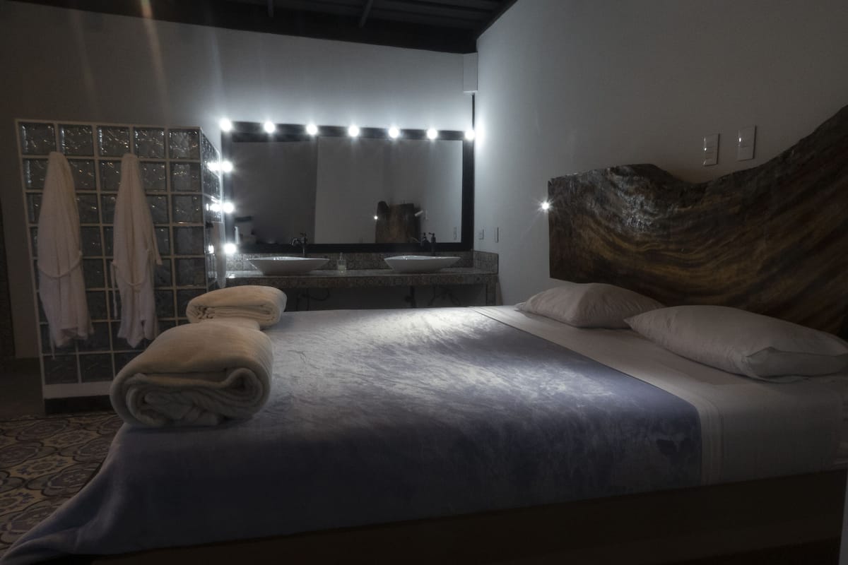 Bộ đồ giường kháng dị ứng, minibar, bộ trải giường