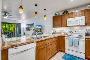 冰箱、微波炉、烤箱、炉灶