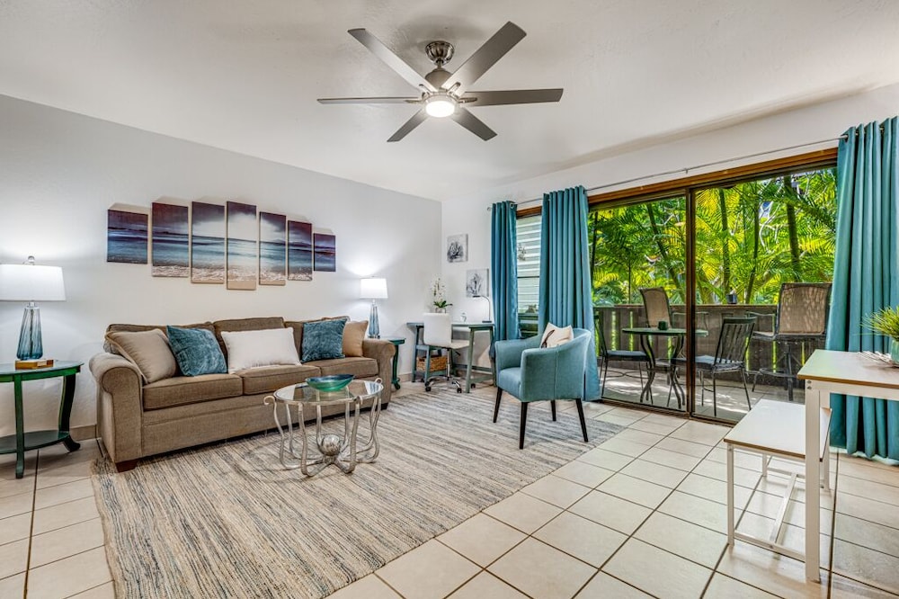 Brand New Coastal Chic One Bedroom Condo Across the Street from Beach