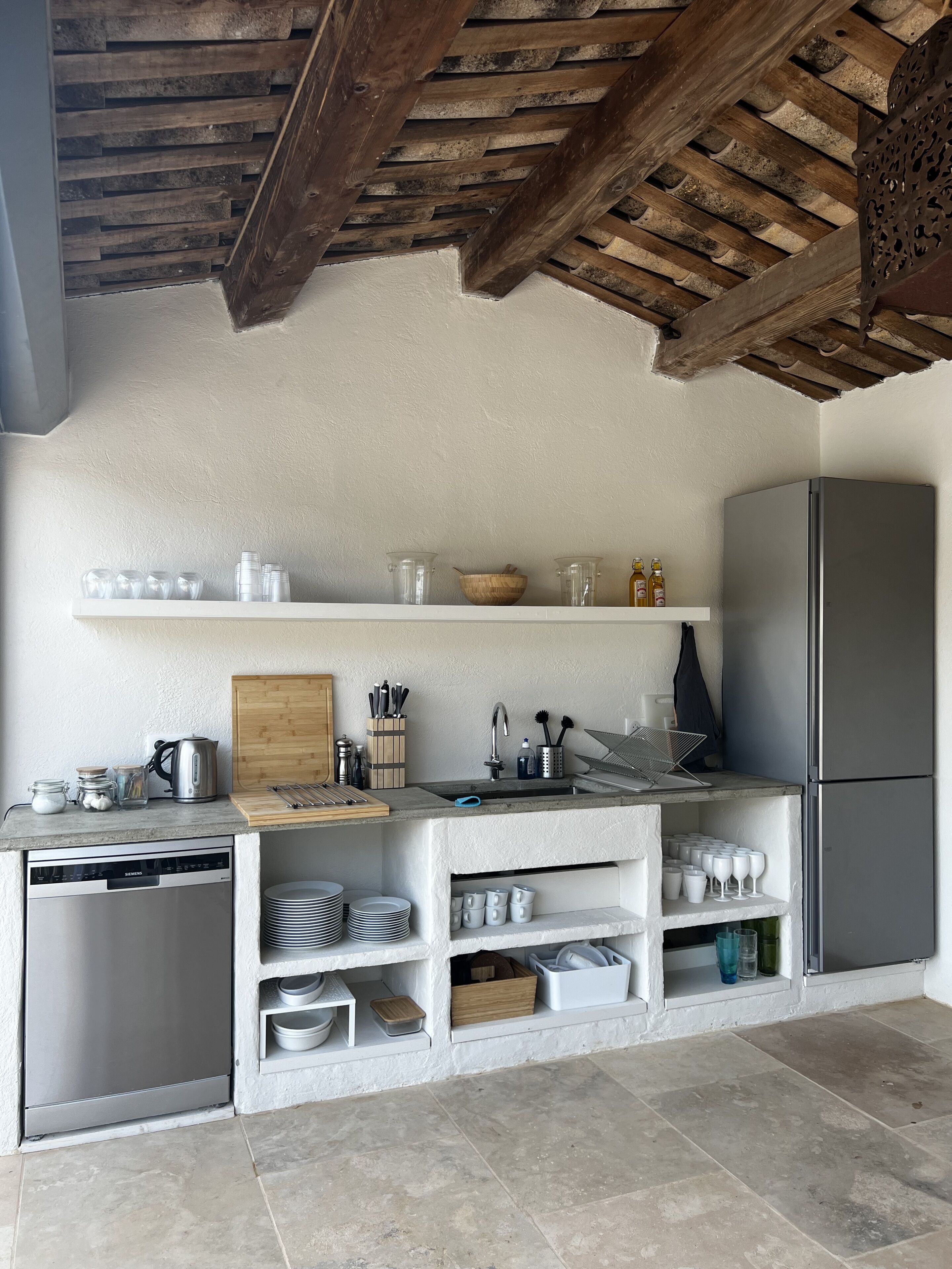 Charming, chic, secluded villa within walking distance from Lorgues