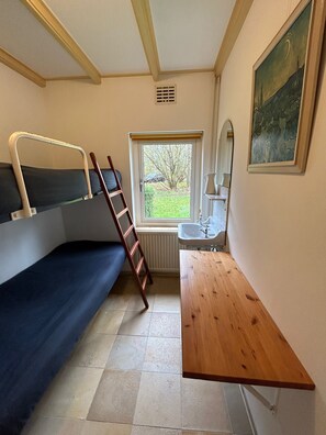 3 Schlafzimmer, Zimmersafe, Bügeleisen/Bügelbrett, Reisekinderbett