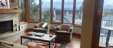 Caminetto, monitor per computer, stampante