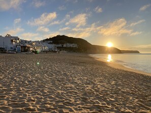 مناشف للشاطئ