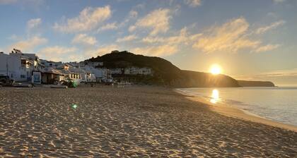 House with garden, 3 minute walk to the Beach