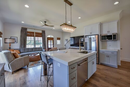 Welcome to Tide on 12th!