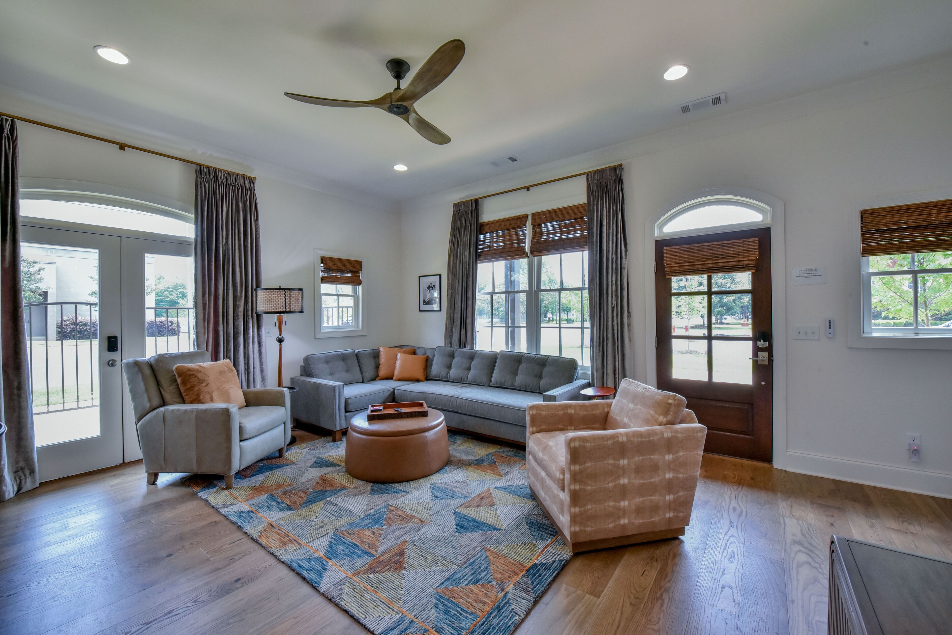 Welcome to Tide on 12th!