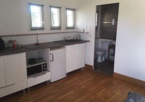 Réfrigérateur, micro-ondes, four, lave-vaisselle