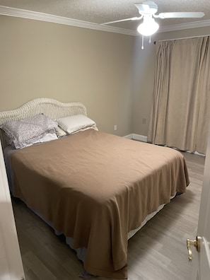 3 Schlafzimmer, Bügeleisen/Bügelbrett, Internetzugang, Bettwäsche