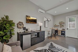 Smart TV, books